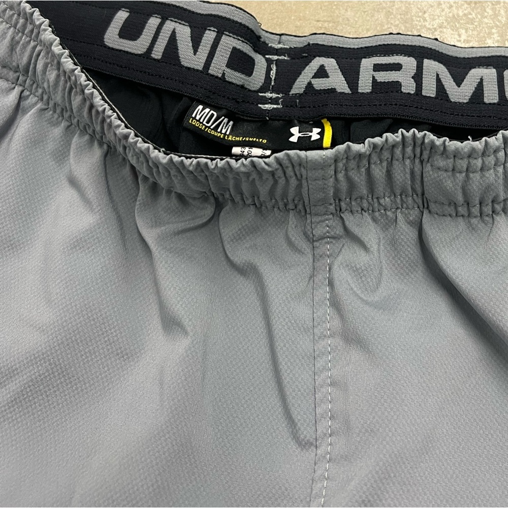 Men's Loose Training Stretch Shorts in Gray